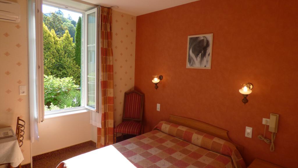 Hotel Du Lion D'Or Entraygues-sur-Truyère Δωμάτιο φωτογραφία