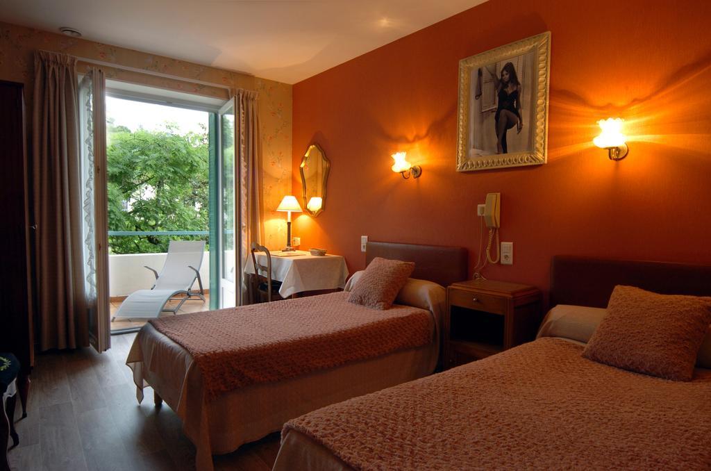 Hotel Du Lion D'Or Entraygues-sur-Truyère Δωμάτιο φωτογραφία