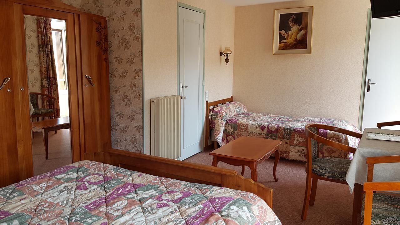 Hotel Du Lion D'Or Entraygues-sur-Truyère Δωμάτιο φωτογραφία